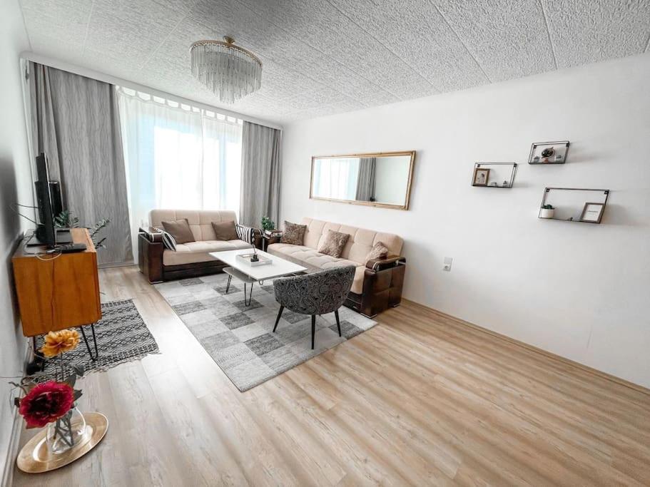 Best Rated Central Apartment Vienna - Ac, Wifi, 24H7Days Self Check-In, Board Games, Netflix Eksteriør billede